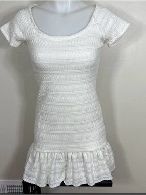 Free People Dress Small Stretch Body Con Textured Lace Knit Ruffle Cap S/S Mini